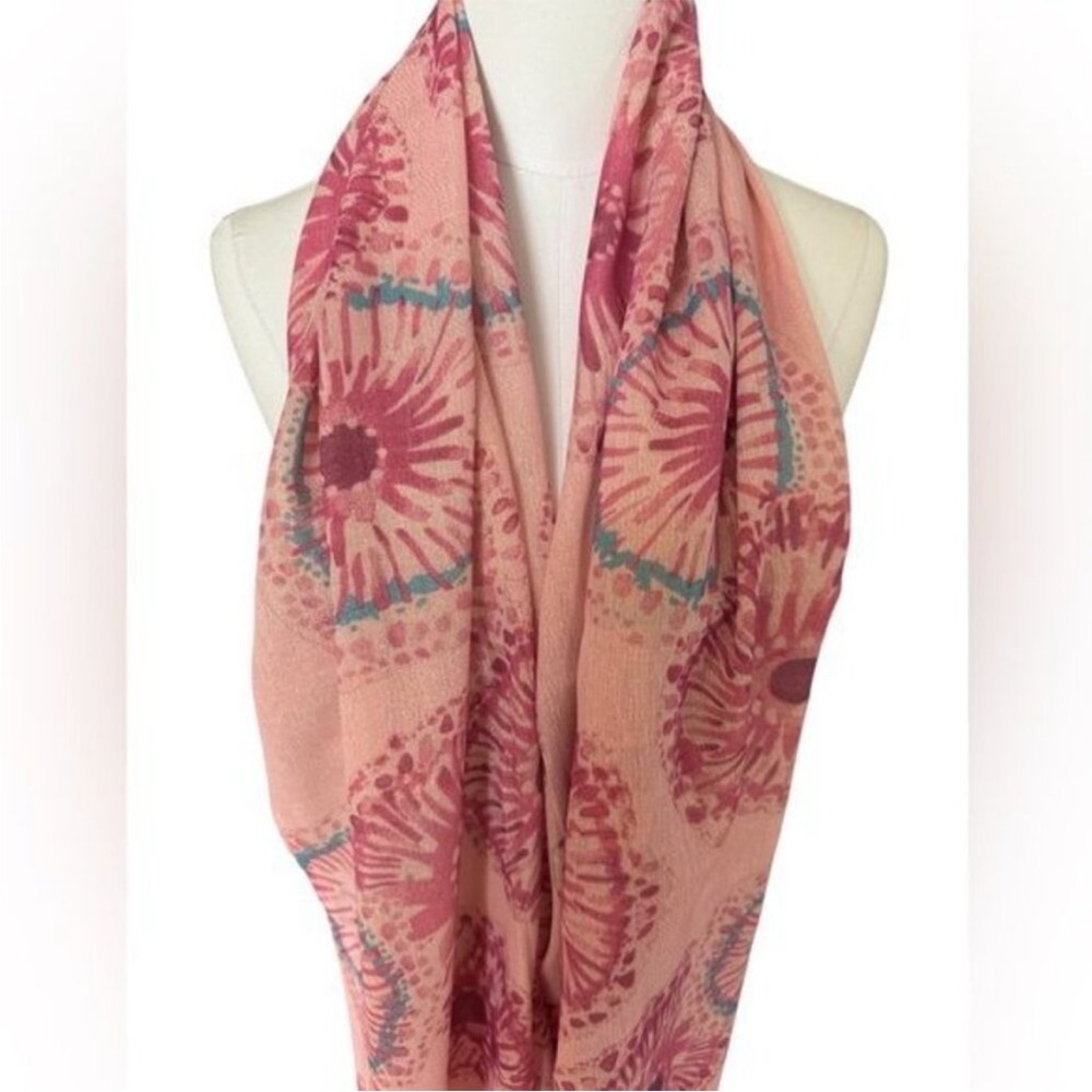 Scarf, Imported from Italy in Shades of Pink Shimmer NWOT - Picture 3 of 8